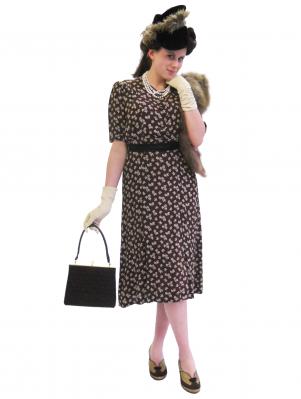 c104-1940s-day-lady